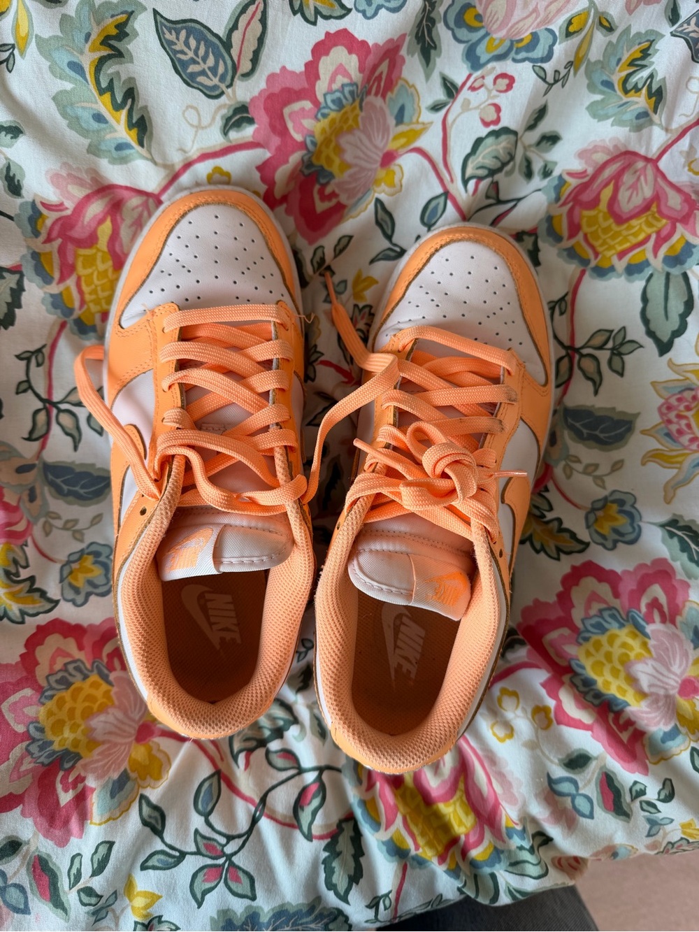 Nike Dunks - Picture 4 of 4